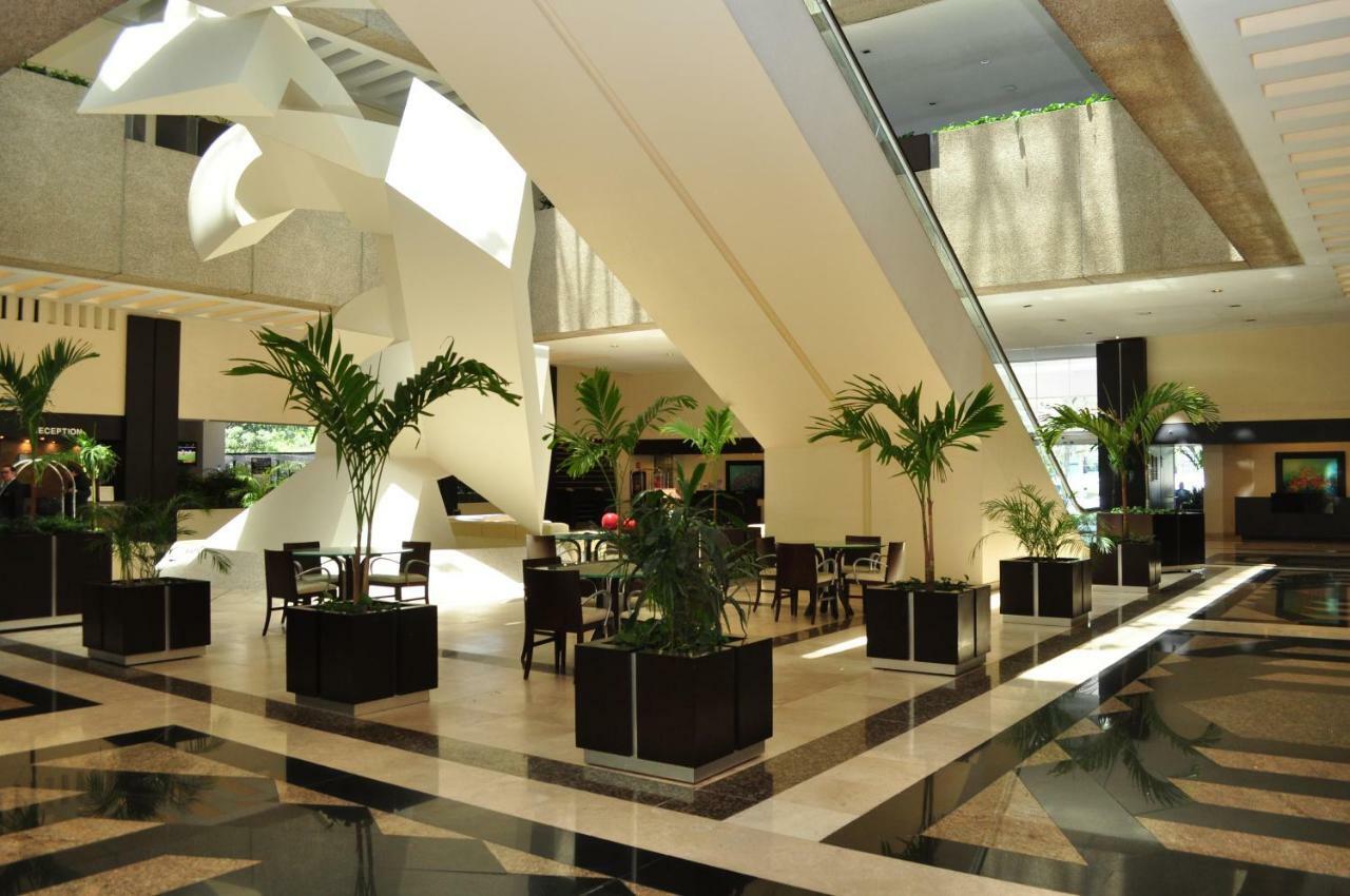 فندق رويال بيدريجال هوتل مدينة مكسيكو المظهر الخارجي الصورة The lobby of the hotel